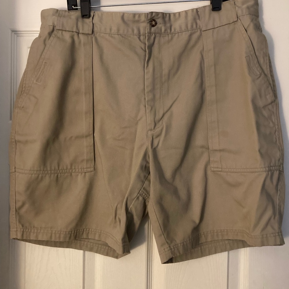 Bugle Boy Men's Khaki Cargo Shorts